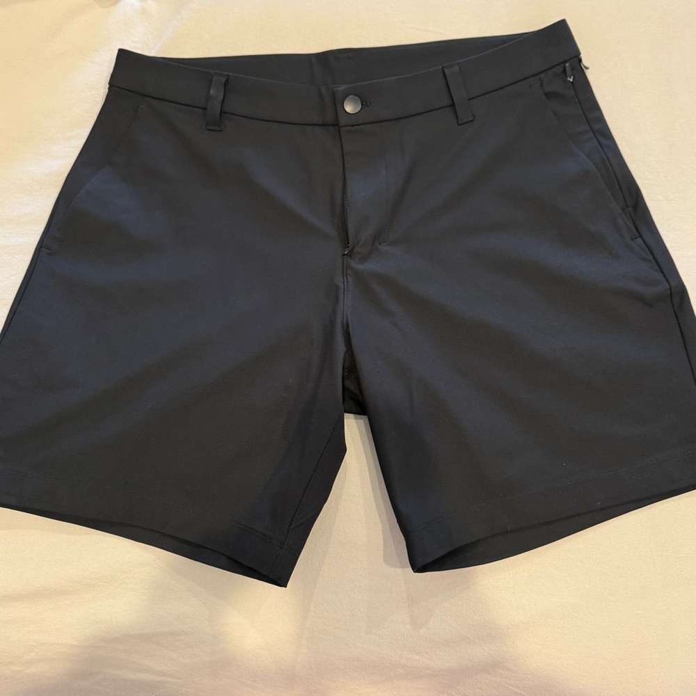 Men's ABC Classic Fit 7” Black Shorts
